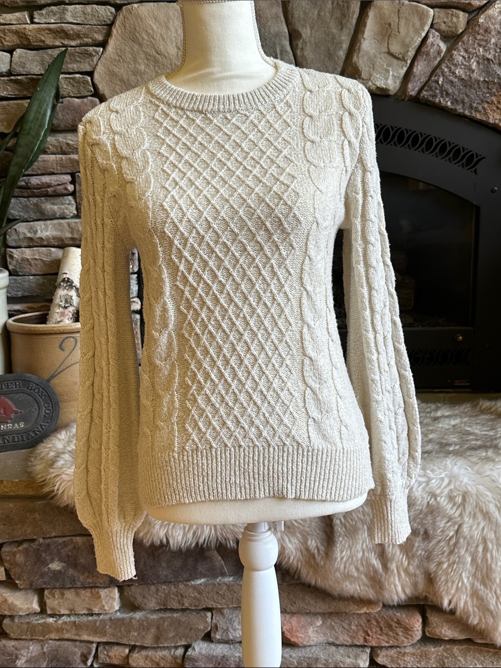 Halogen Cream Cable-Knit Crew Neck Sweater